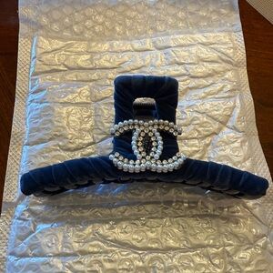 large hair claw clip blue velvet prominent interlocking "C pearls rhinestones